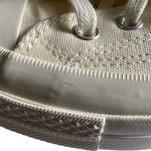 Play Comme des Garçons Converse SIZE. (WOMEN’S 9 MEN’S 7) (WOMEN’S 7 MEN’S 5) - Picture 5 of 6